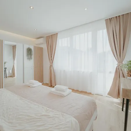 Avenue Center Sea Garden Varna