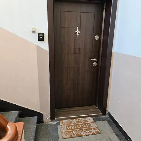 Avenue Center Sea Garden *