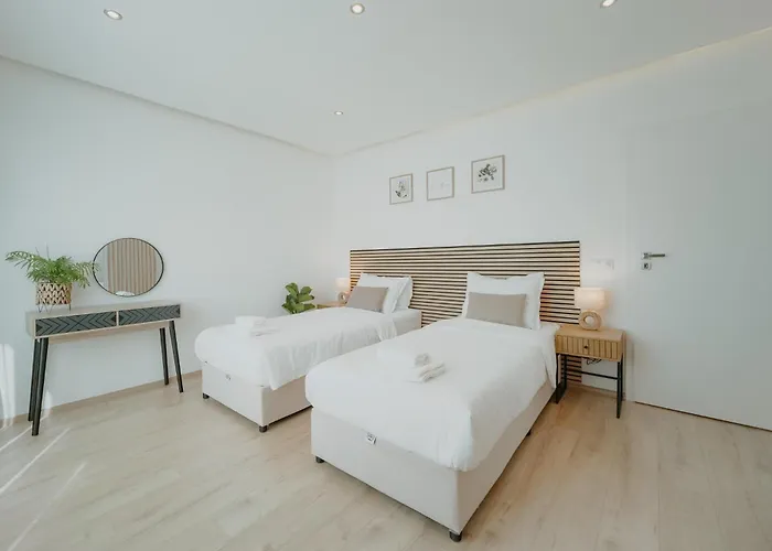 Avenue Center Sea Garden * Varna