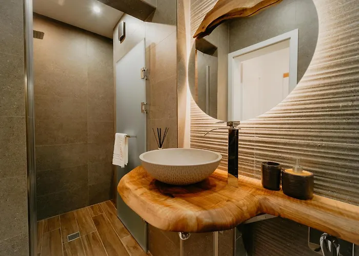 Avenue Center Sea Garden