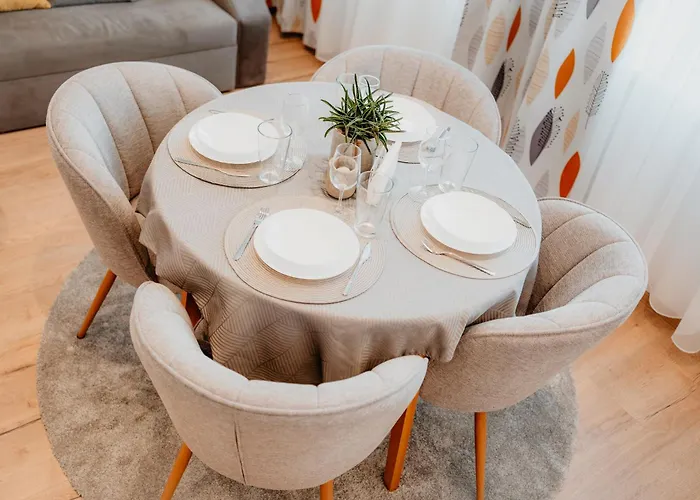 Avenue Center Sea Garden